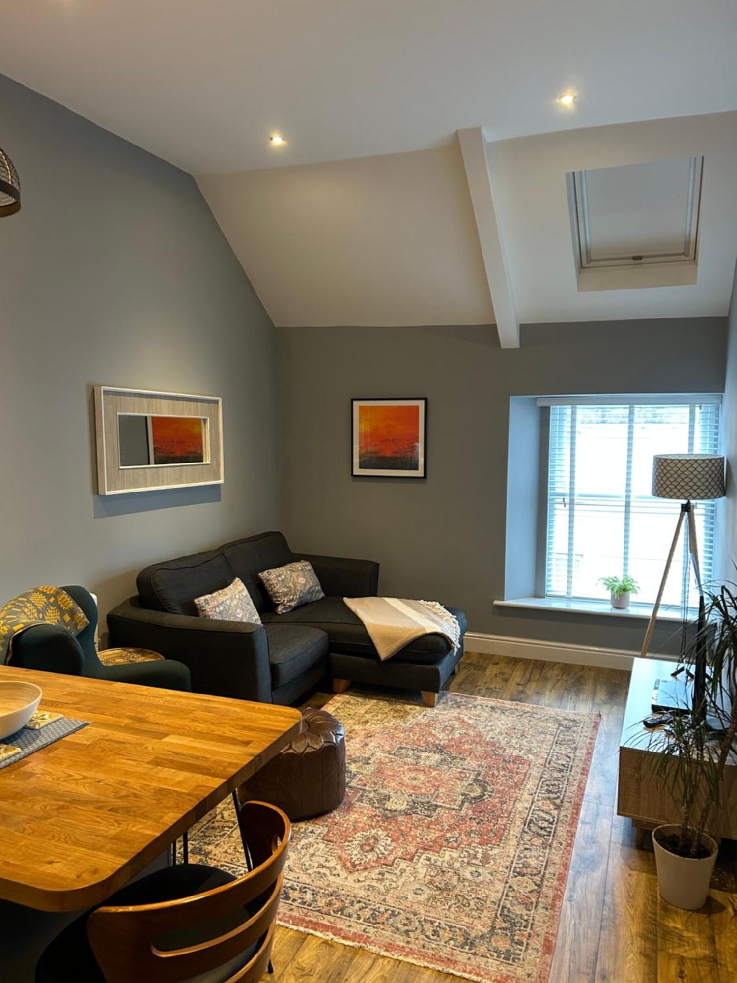 Stylish Apartment, Great Location, Parking Appartamento *
